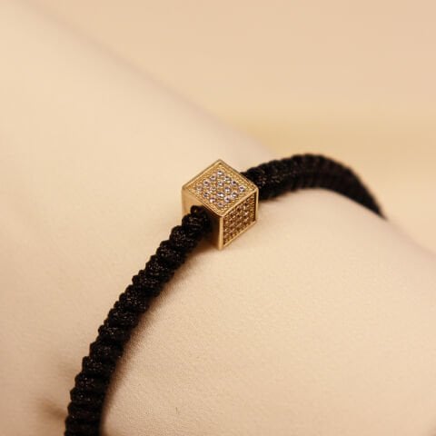 Taşlı Cubo İpli Bileklik