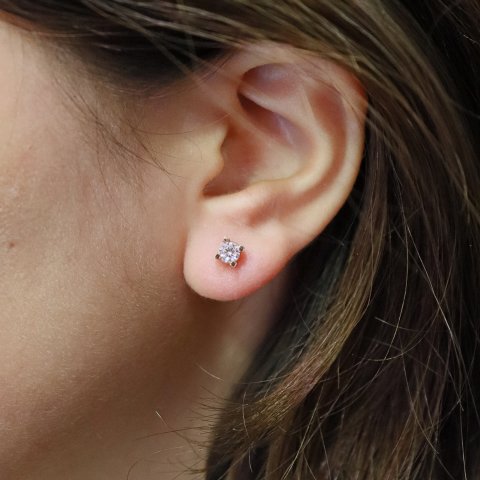 4 Tırnak Rose Tektaş Vidalı Küpe