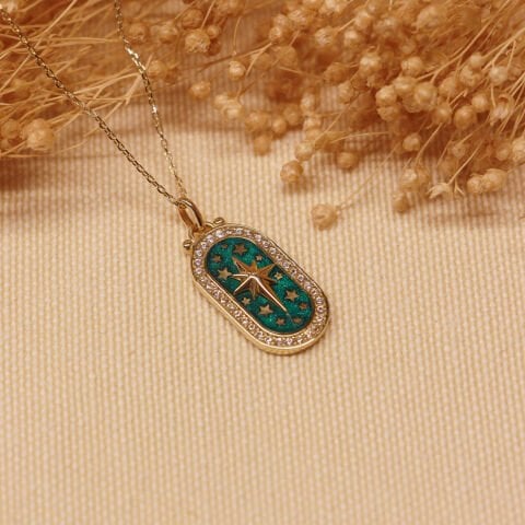 Yeşil Mineli Kutup Yıldızı Minimal Kolye