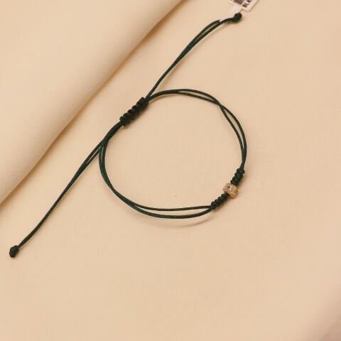 Beyaz Kare Taşlı Yeşil İpli Bileklik