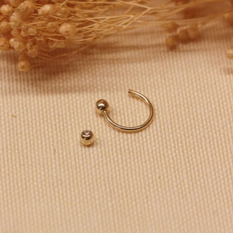 Taşlı Top Helix Piercing