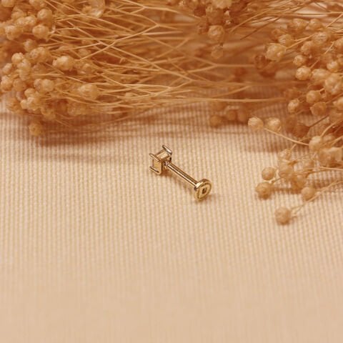 4 Tırnak Tektaş Tragus Piercing