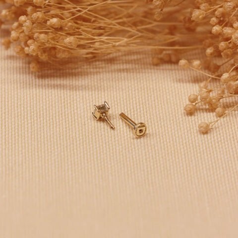 4 Tırnak Tektaş Tragus Piercing