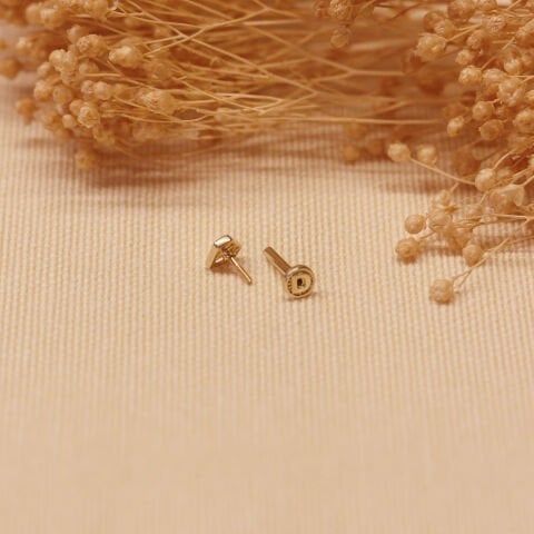 Elmas Sembol Tragus Piercing