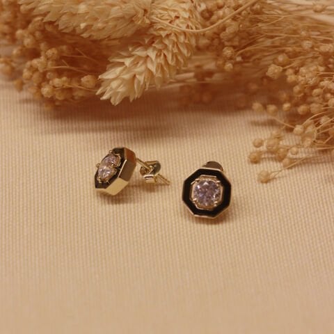 Çağla Vidalı Küpe