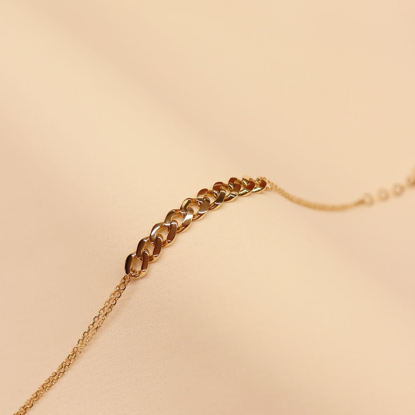 Zincirli Gurmet Modern Bileklik