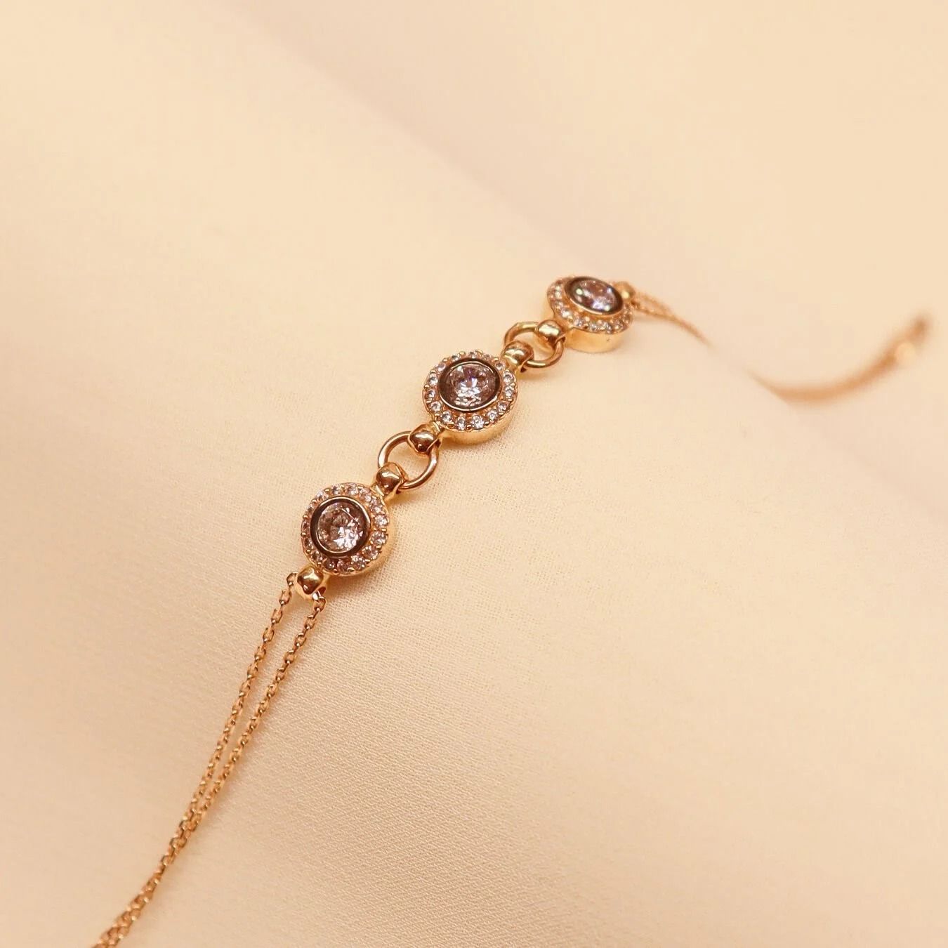 3 Taşlı Modern Bileklik