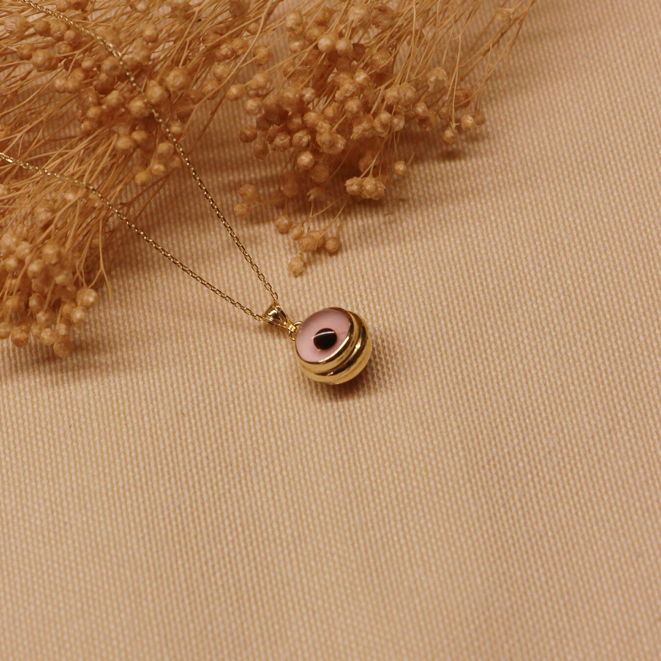 Pembe Göz Modern Kolye