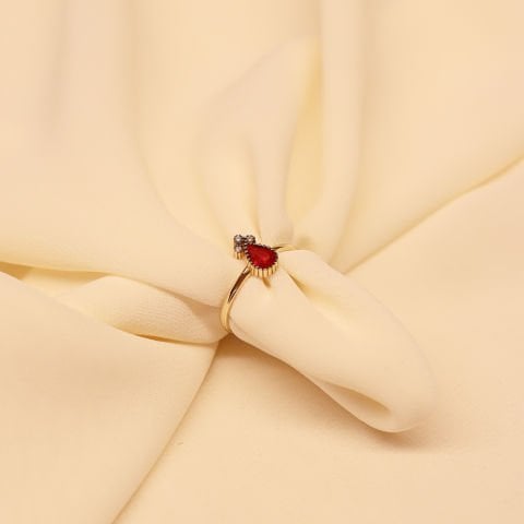 Tria Yakut Minimal Yüzük