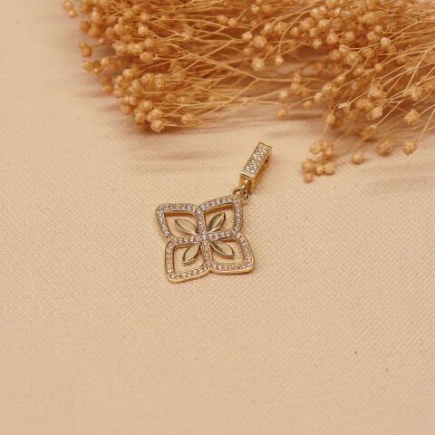 Yonca Charm