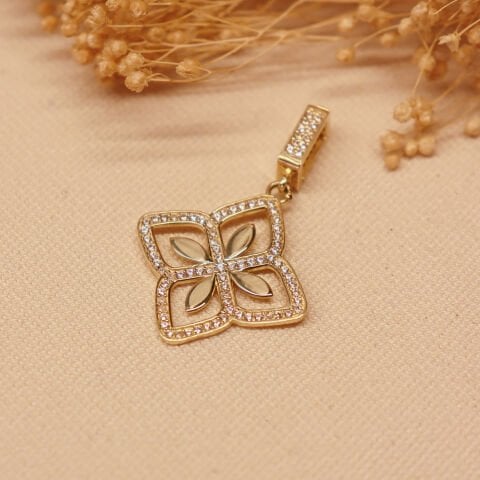 Yonca Charm