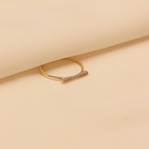 Tek Sıra Taşlı Çubuk Minimal Yüzük