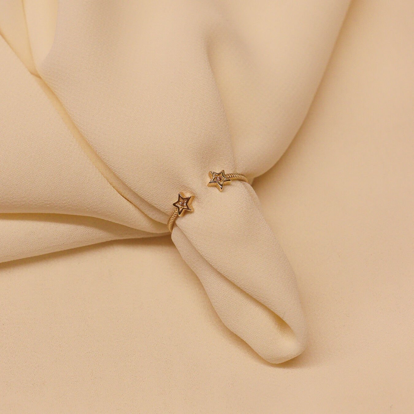 Ayrık Yıldız Minimal Yüzük