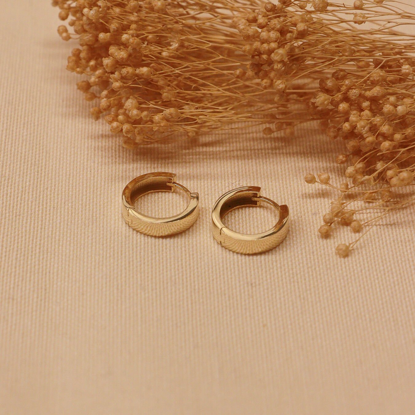 4 Mm Kare Kesim Sade Halka Küpe