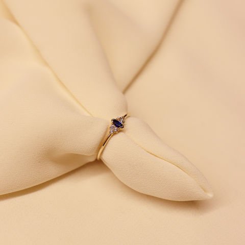 Safir Taşlı Minimal Yüzük