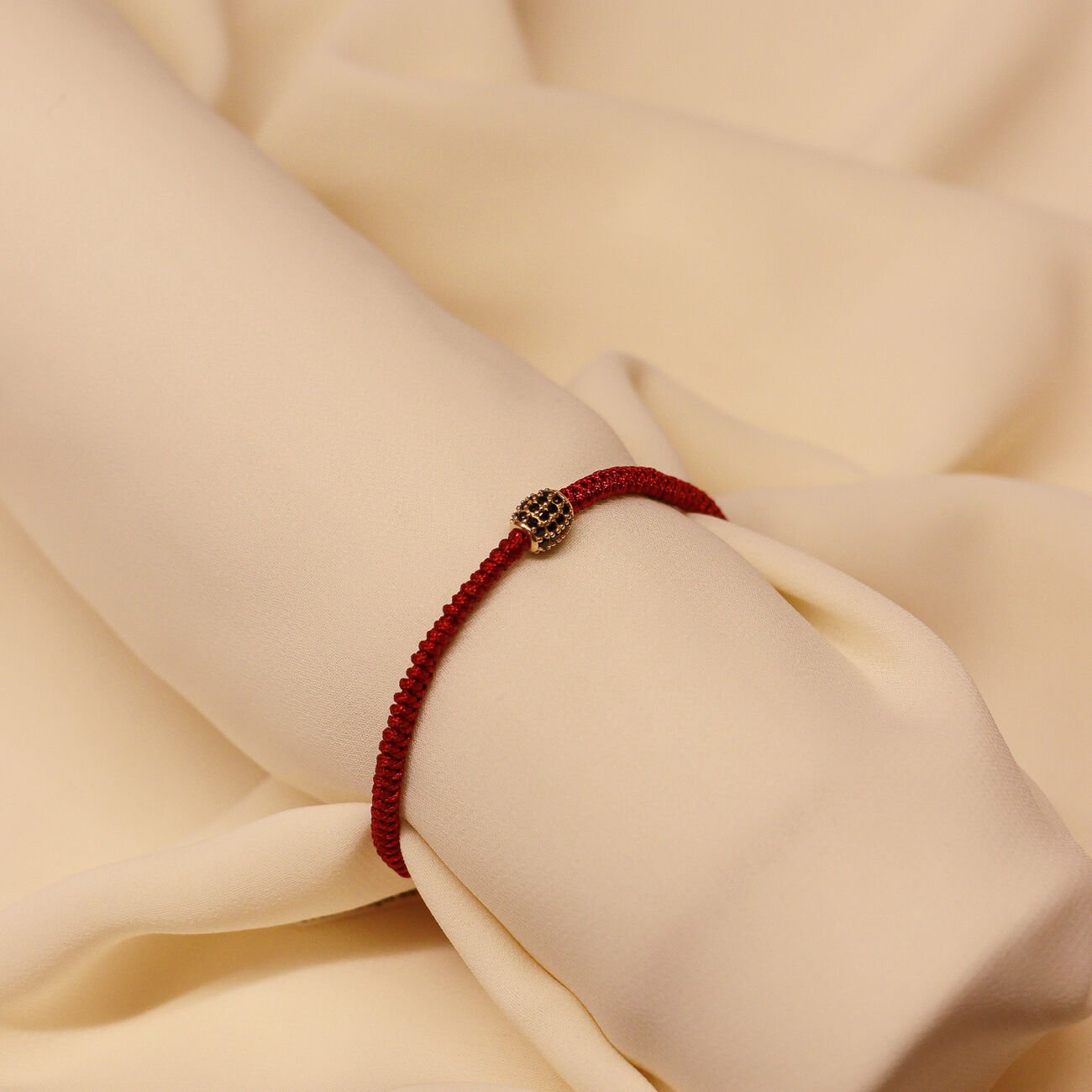 Oval Taşlı Bordo İpli Bileklik
