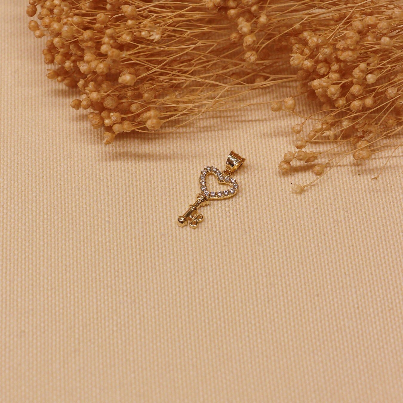 Kalp ve Anahtar Minimal Kolye Ucu