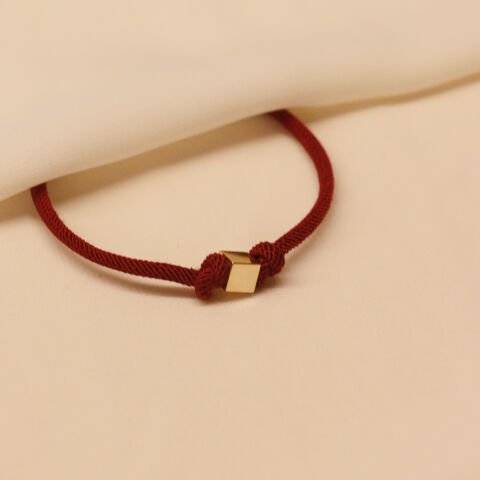 4 Mm Küp Bordo İpli Bileklik