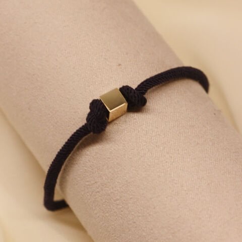 4 Mm Küp Lacivert İpli Bileklik