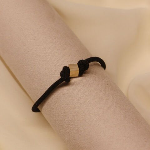 4 Mm Küp Siyah İpli Bileklik