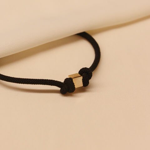 4 Mm Küp Siyah İpli Bileklik