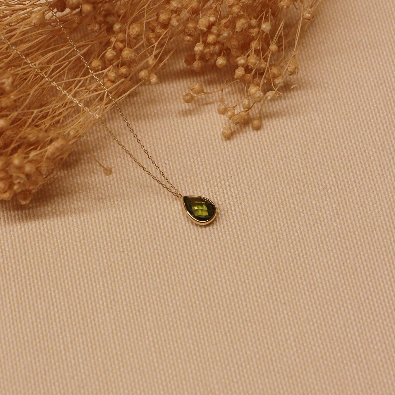 Yeşim Drop Minimal Kolye