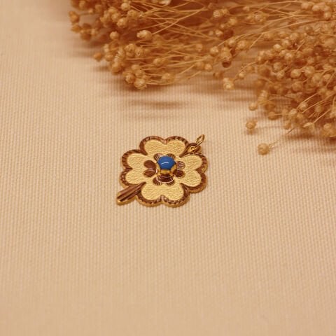 Vintage Yonca Minimal Kolye Ucu