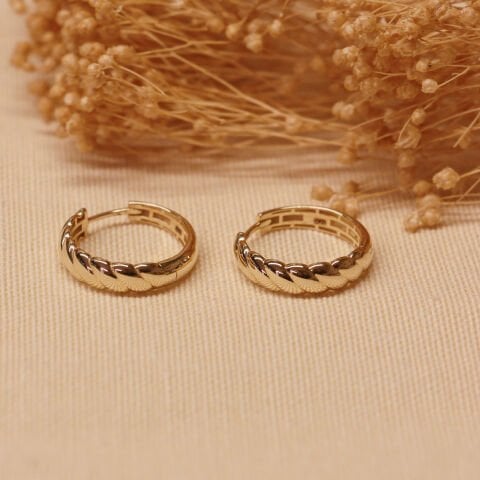 Burgu Desenli Halka Küpe