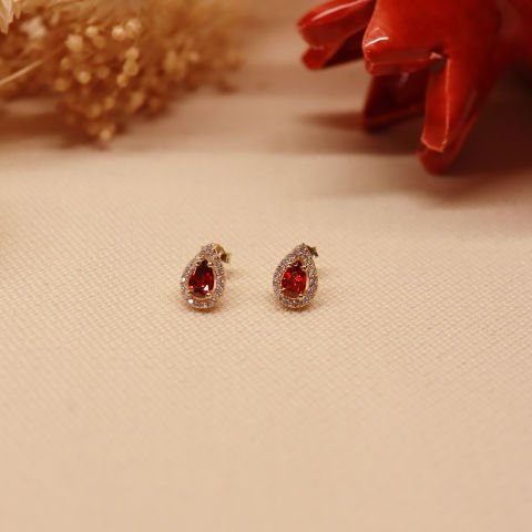 Garnet Vidalı Küpe