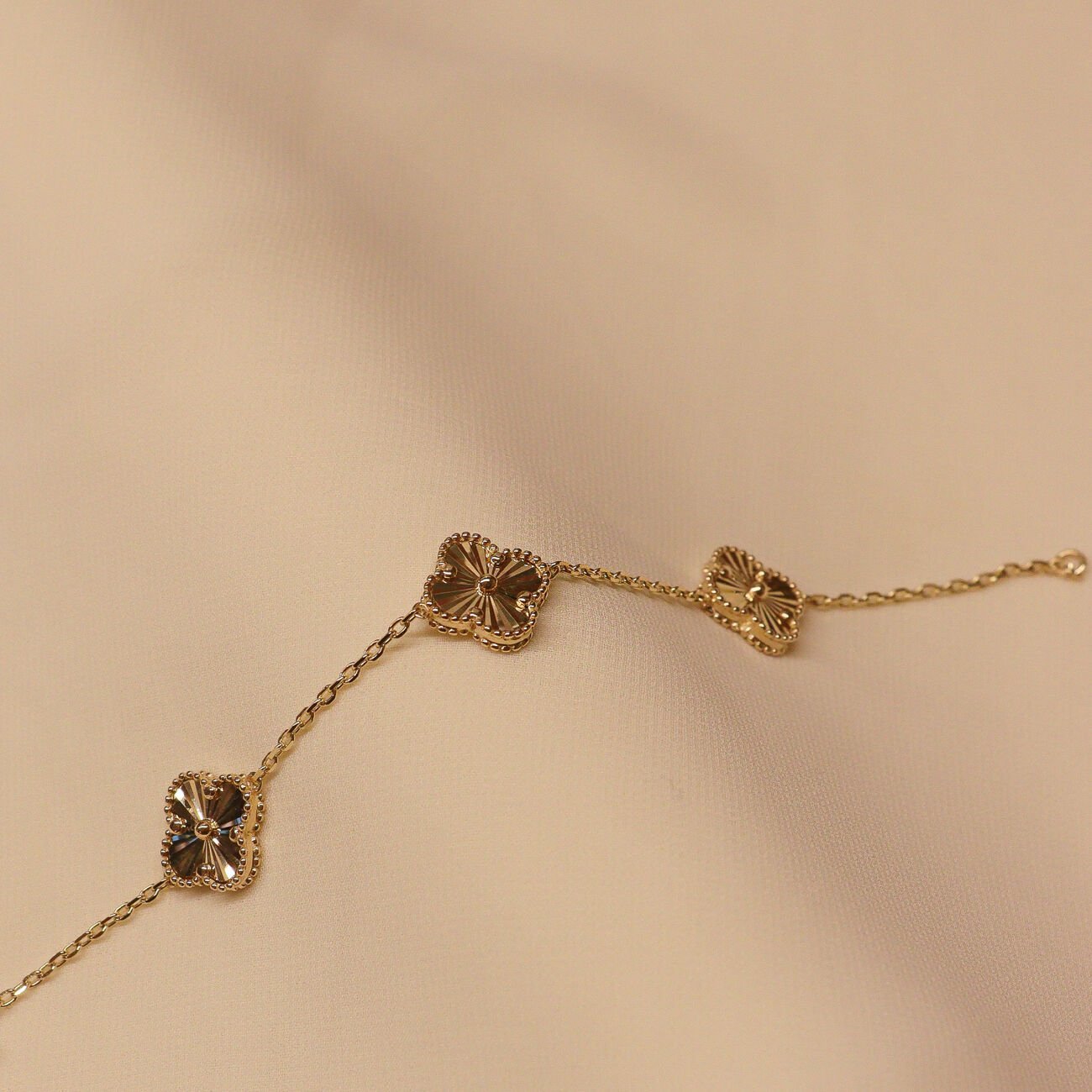 3 Kalemli Yonca Modern Bileklik