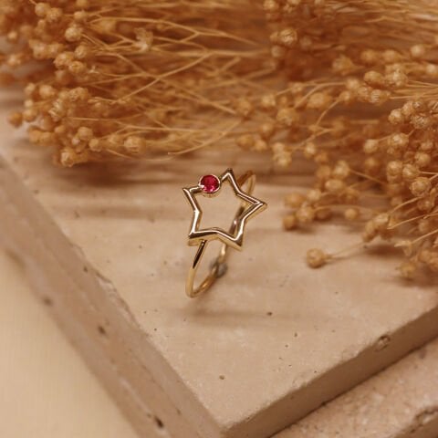 Yakut Yıldız Minimal Yüzük