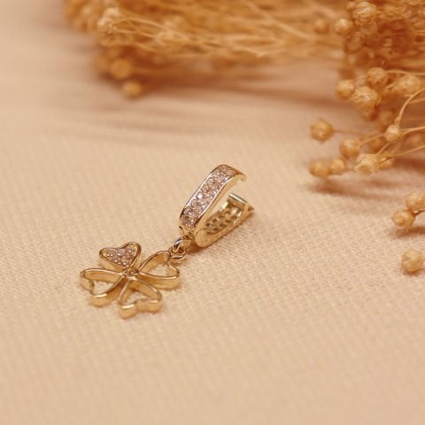 Charm Yonca Modern Kolye Ucu