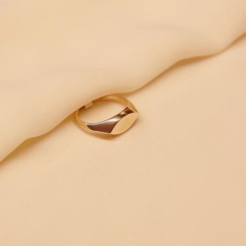 Oval Plaka Modern Yüzük