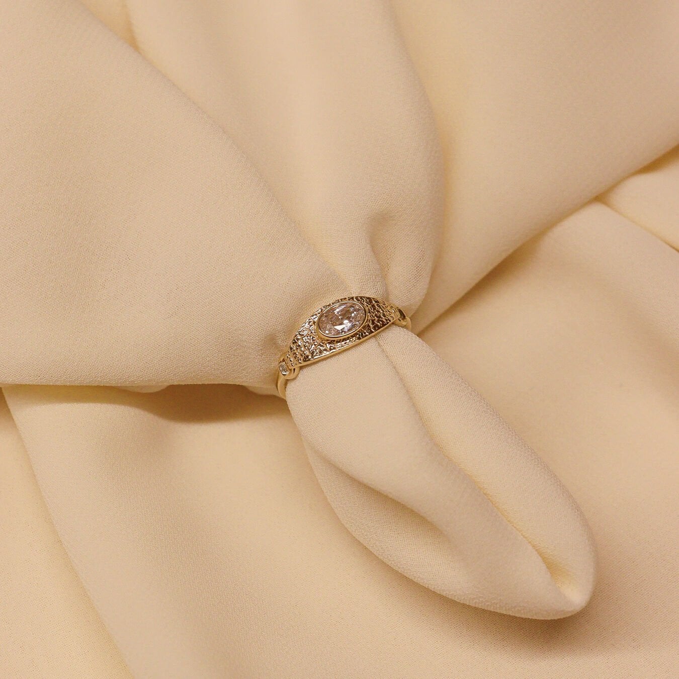 Taşlı Plaka Minimal Yüzük