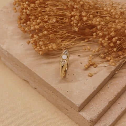 Opal Taşlı Damla  Modern Yüzük