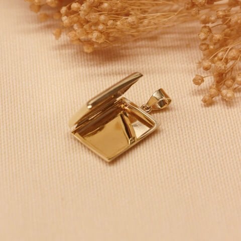 Kapaklı Diktörtgen Modern Kolye Ucu