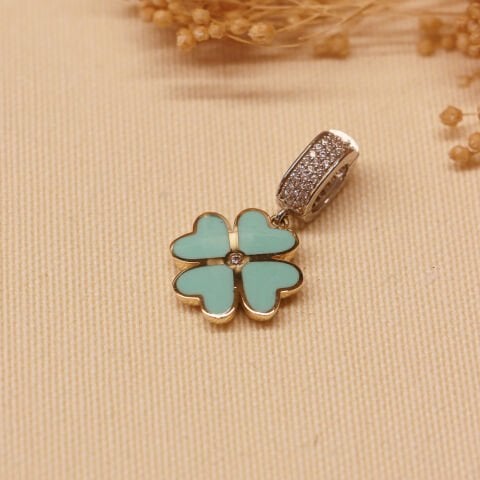 Mineli Yonca Charm Modern Kolye Ucu