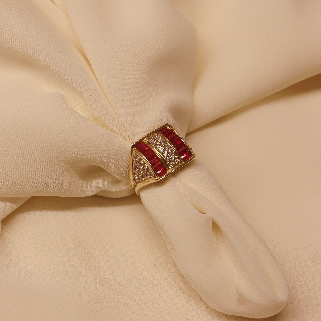 Yakut Bold Modern Yüzük