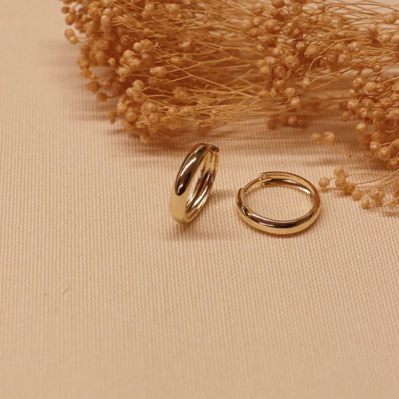 4 mm Sade Halka Küpe