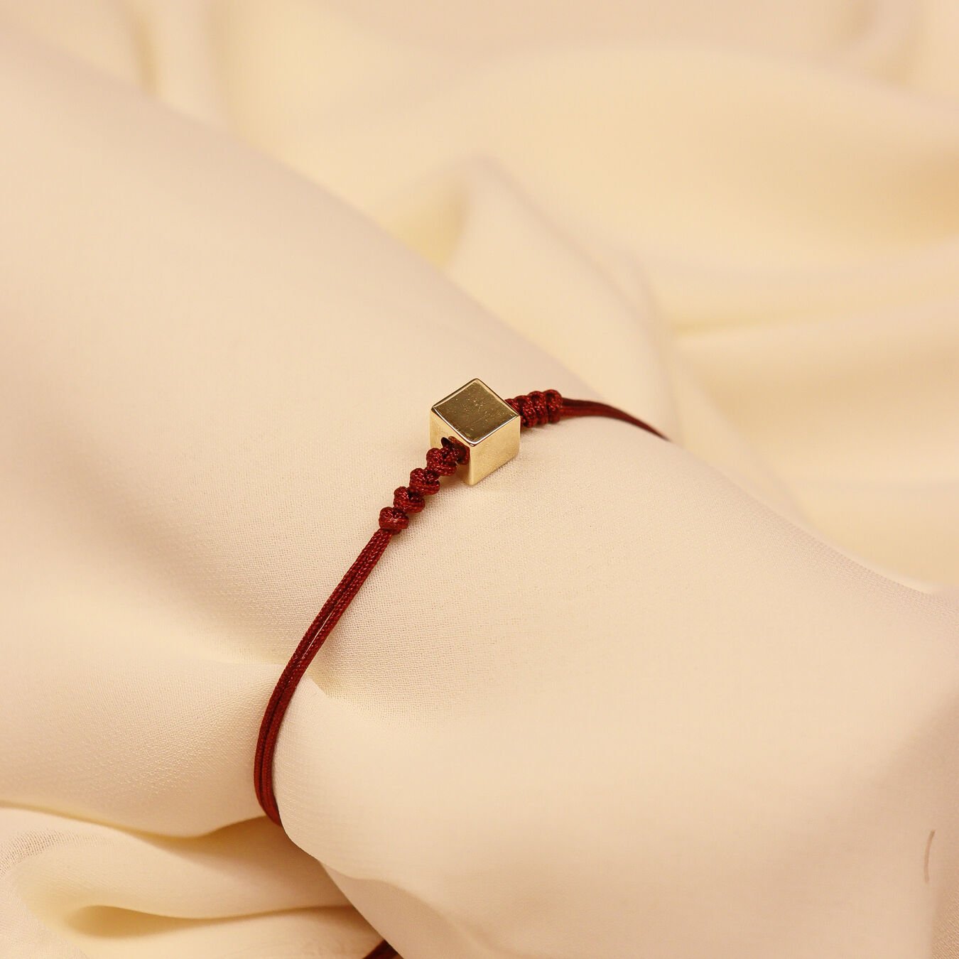 Cubo Bordo İpli Bileklik