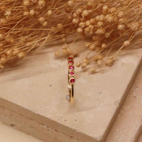 Olia Red Minimal Yüzük