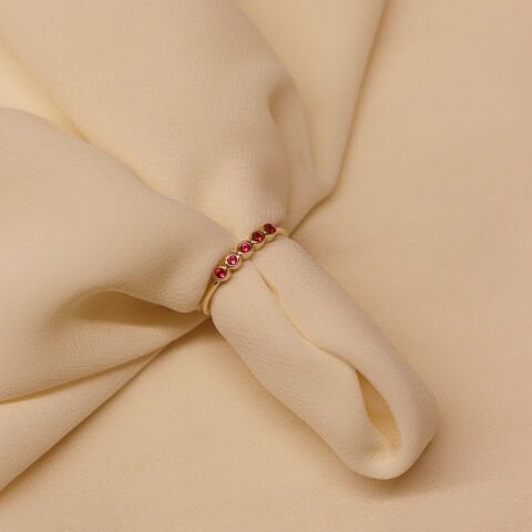 Olia Red Minimal Yüzük