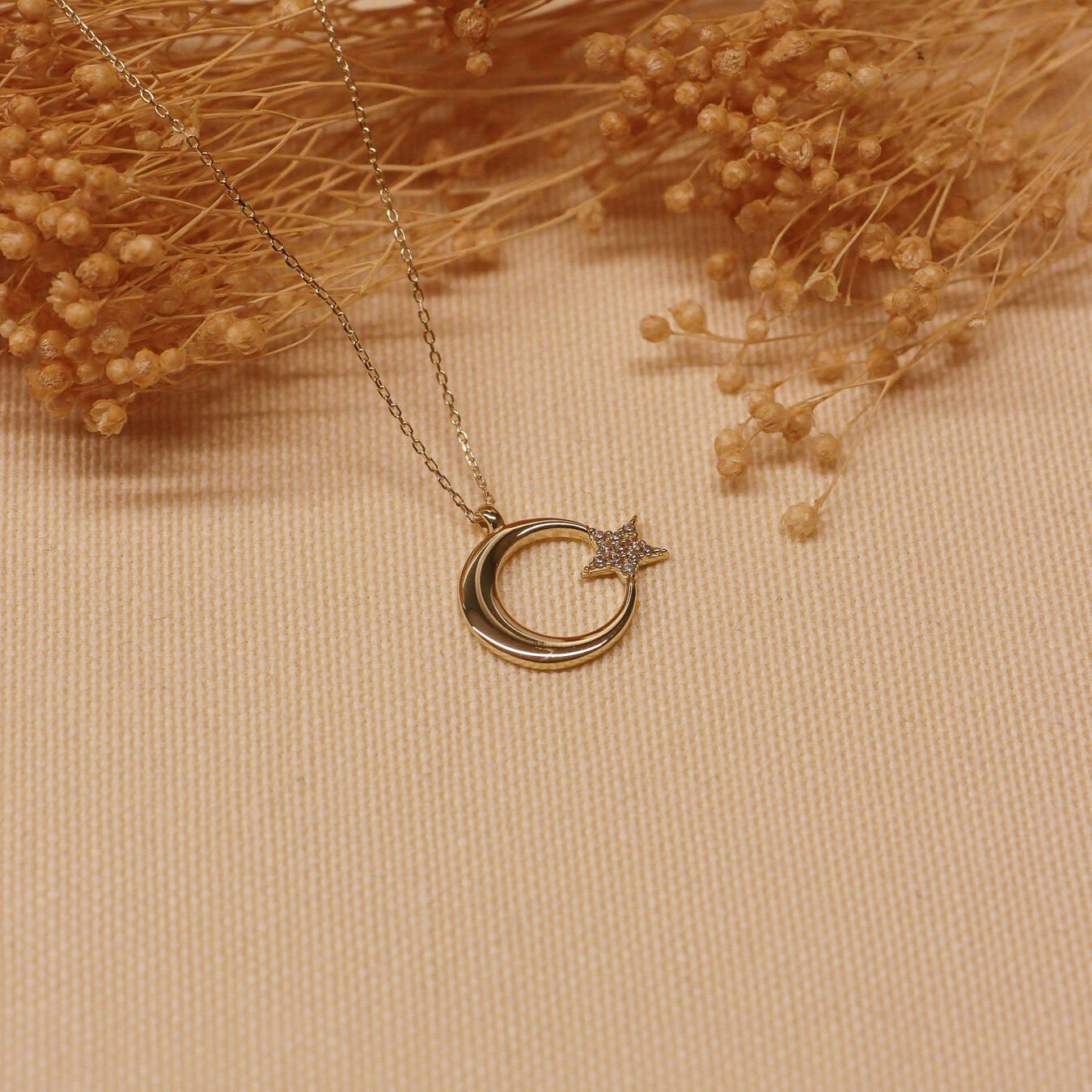 Ay Yıldız Minimal Kolye