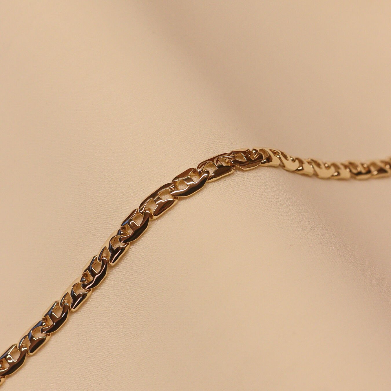 Taşlı Kilitli Çapa Modern Bileklik