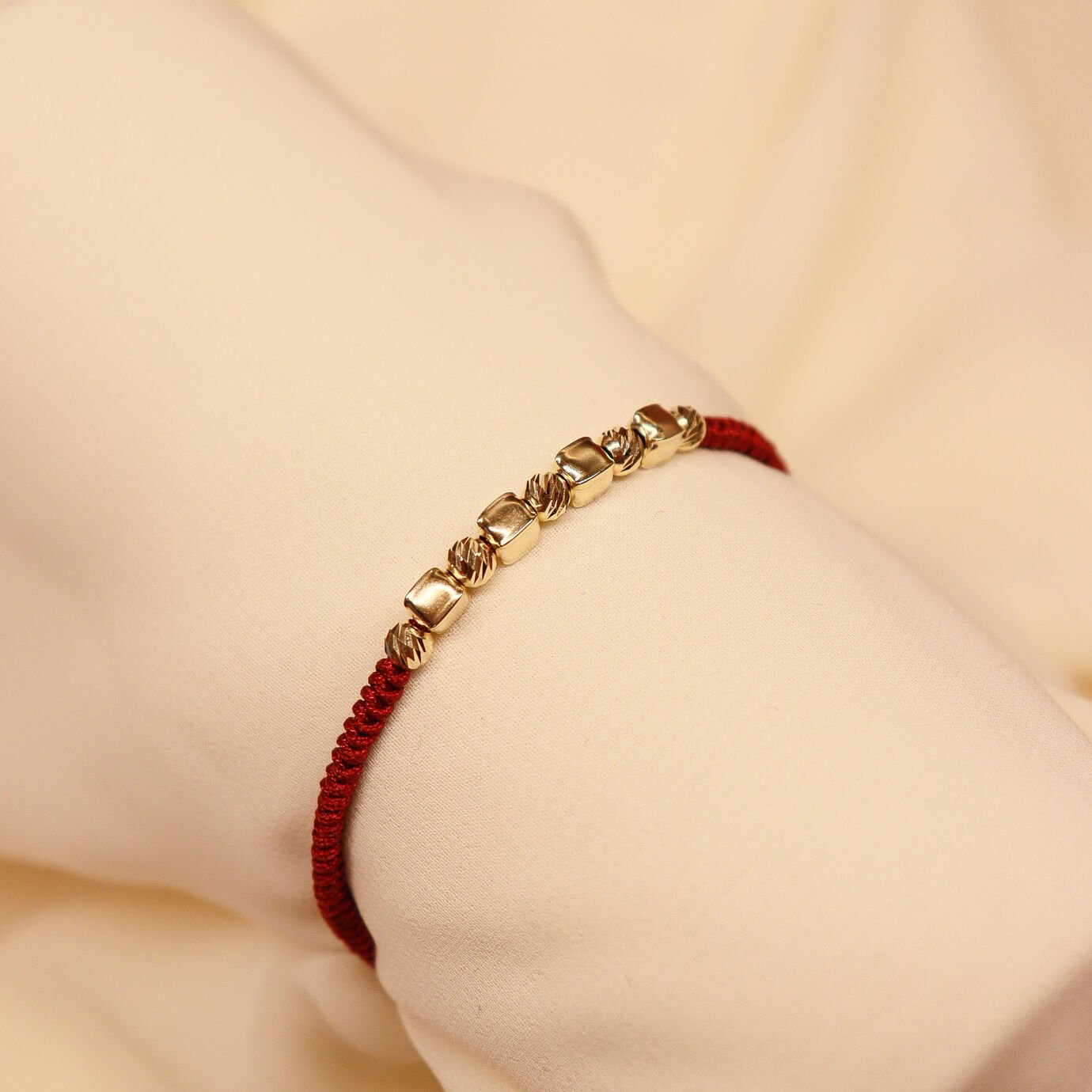 Dorica Küp Bordo İpli Bileklik