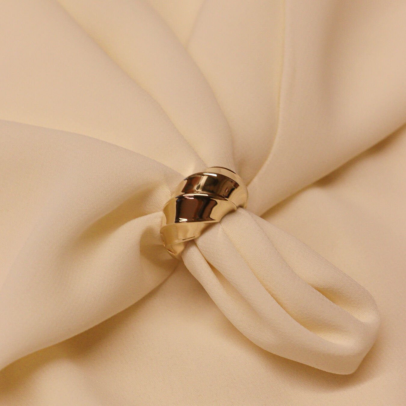 Bold İstiridye Modern Yüzük