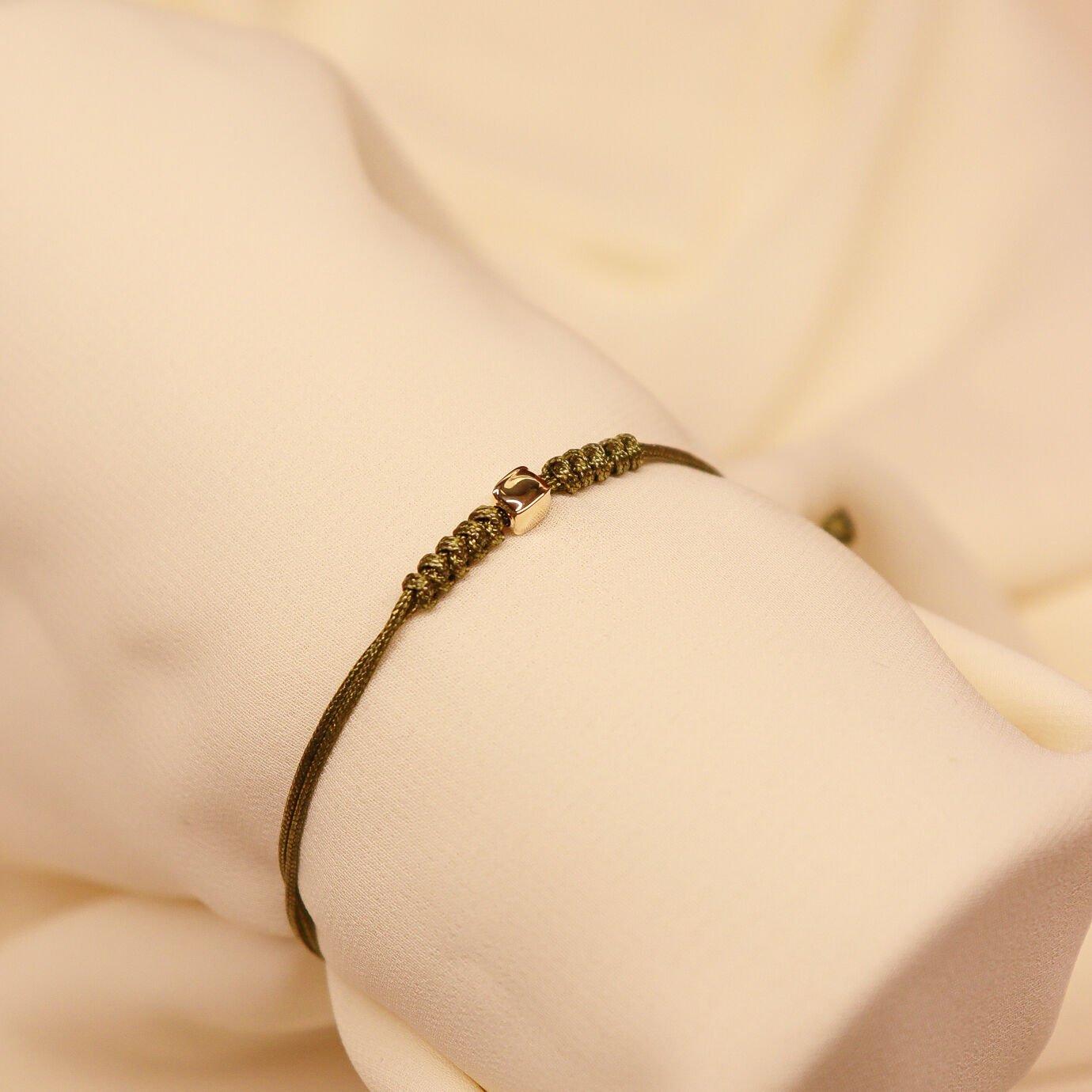 Mini Cubo Yeşil İpli Bileklik