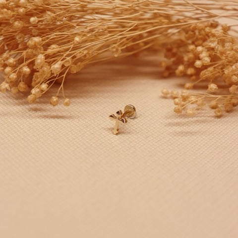 Haç Tragus Piercing