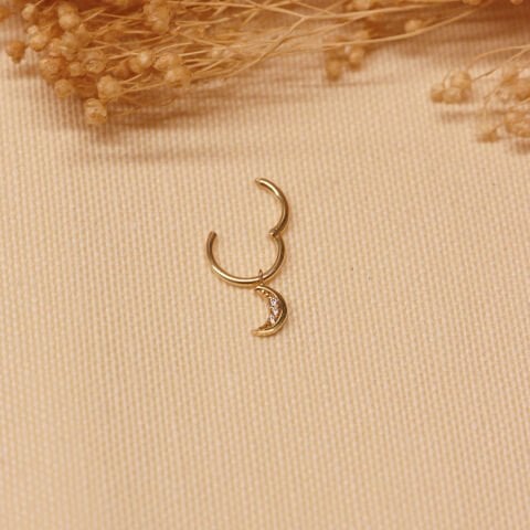 Hilal Figürlü Helix Piercing