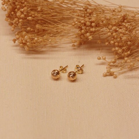 6 Mm Rose Desenli Top Vidalı Küpe